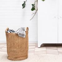 Vartula – Jute Large Round Laundry Basket – Natural